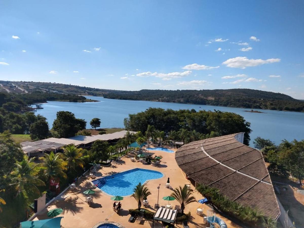 Enseada Nautico Apart Flat I Vista Para O Lago Corumba Caldas Novas Bagian luar foto