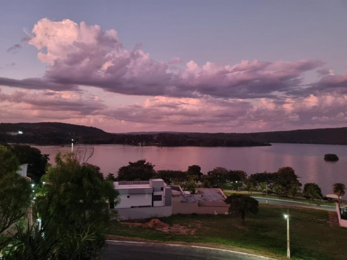 Enseada Nautico Apart Flat I Vista Para O Lago Corumba Caldas Novas Bagian luar foto